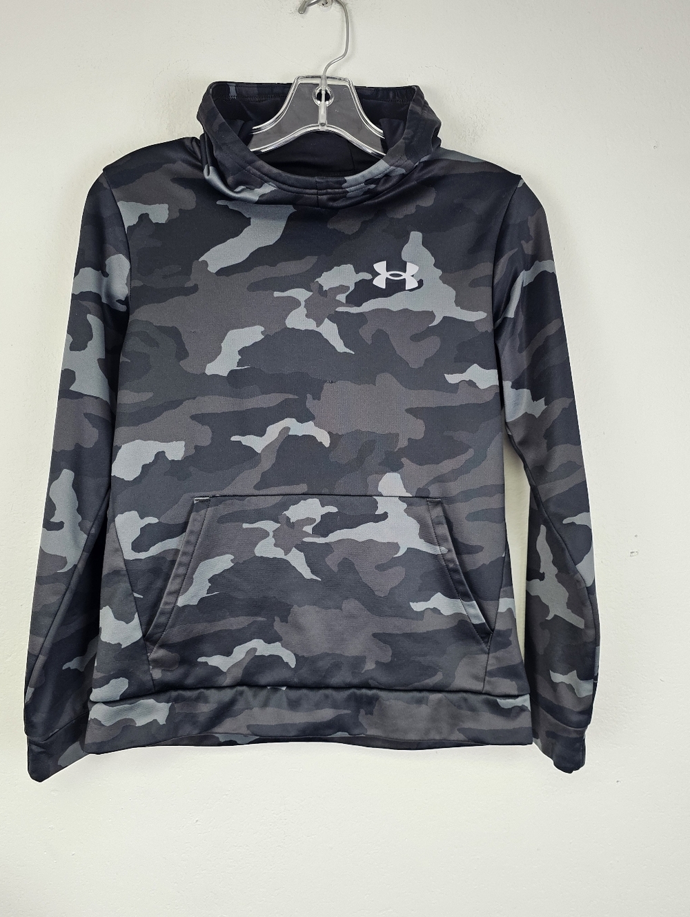 Under Armour Youth Camo Print Pullover Hoodie  Sz L Activewear Outdoor
